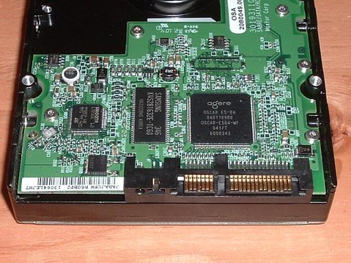 Emri:  MaxtorULTRA16300GB7200SATA-Liquid3D-7738.jpg

Shikime: 348

Madhsia:  60.9 KB
