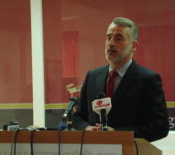 Emri:  thaci-konfrenceshtypi3.jpg

Shikime: 443

Madhsia:  10.2 KB