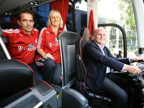 Emri:  04_bus_475px.jpg

Shikime: 300

Madhsia:  54.6 KB