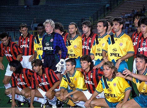 Emri:  kahn_milan94.jpg

Shikime: 1986

Madhsia:  63.1 KB