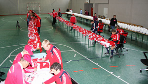 Emri:  autogramme_fcb_231008_01.jpg

Shikime: 188

Madhsia:  38.7 KB