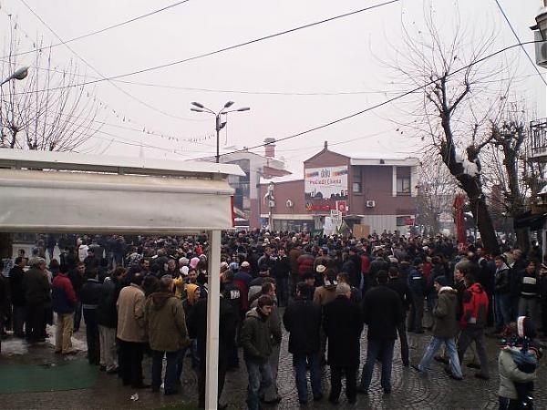 Emri:  protest 3.jpg

Shikime: 950

Madhsia:  55.0 KB