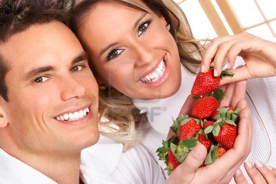 Emri:  3943578-junges-paar-liebe-erdbeeren-essen-in-weiss.jpg

Shikime: 1881

Madhsia:  31.0 KB