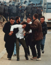 Emri:  kurti-arrest.gif

Shikime: 703

Madhsia:  27.1 KB