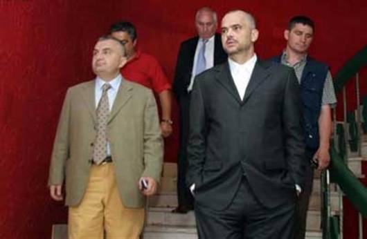 Emri:  rama_meta_607269180.jpg

Shikime: 1017

Madhsia:  19.0 KB
