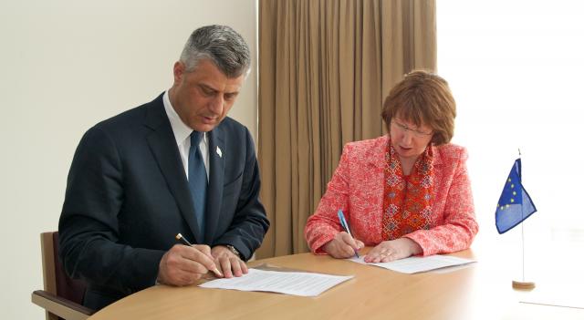 Emri:  thaci,_nen_909651.jpg

Shikime: 311

Madhsia:  26.3 KB