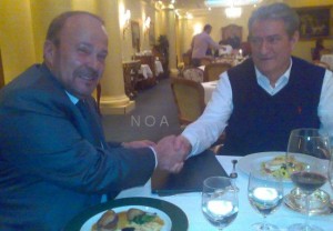 Emri:  berisha-dhe-nano-takohen-ne-vjene.jpg

Shikime: 1325

Madhsia:  18.6 KB