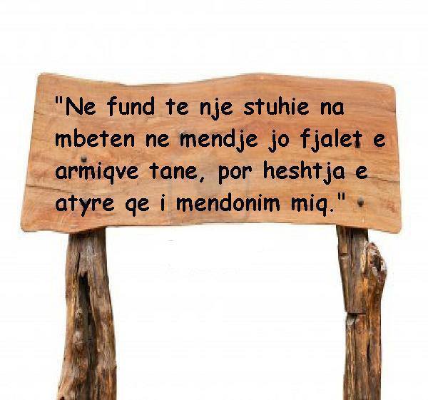 Emri:  310292_551116194940366_1400917109_n.jpg

Shikime: 199

Madhsia:  40.9 KB
