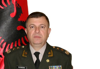Emri:  xhemal-gjunkshi.jpg

Shikime: 905

Madhsia:  23.7 KB