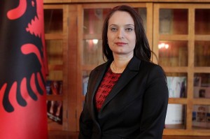 Emri:  alma-hicka-300x199.jpg

Shikime: 573

Madhsia:  16.3 KB