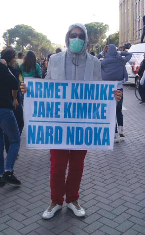 Emri:  protesta_gazmore.jpg

Shikime: 844

Madhsia:  59.2 KB