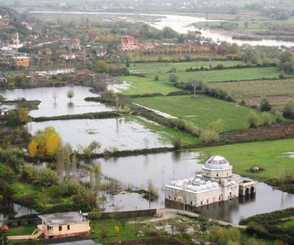 Emri:  permbytje shkoder_1.jpg

Shikime: 345

Madhsia:  141.9 KB