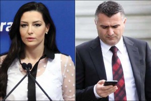 Emri:  DEPUTETI-I-PSARBEN-NDOKA-MAJTAS-ZEDHENESJA-E-PDLAURA-VORPSI-300x202.jpg

Shikime: 1215

Madhsia:  19.2 KB