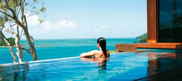 Emri:  The-infinity-pool-wtih-amazing-sea-view.jpg

Shikime: 149

Madhsia:  25.6 KB