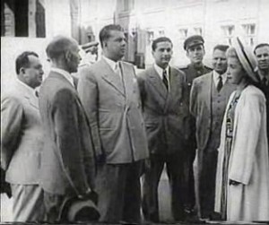 Emri:  ENVER-HOXHA-HYSNI-KAPO-DHE-LIDERE-TE-TJERE-KOMUNIST-NE-PRITJE-TE-NJE-DELEGACIONI-TE-HUAJ-300x251.jpg

Shikime: 4946

Madhsia:  22.2 KB