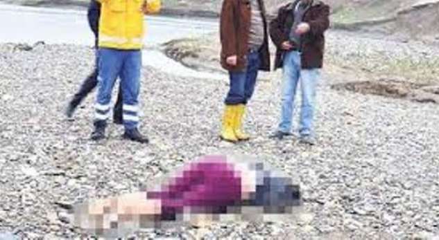 Emri:  n_9615.jpg

Shikime: 1547

Madhsia:  34.2 KB
