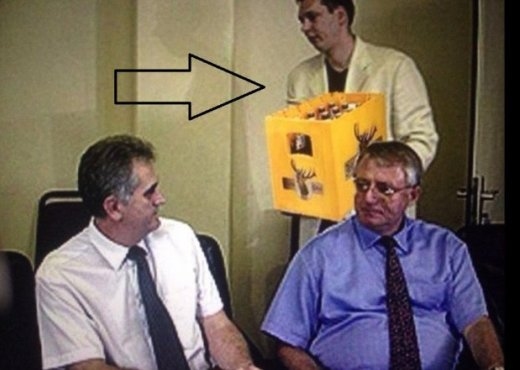 Emri:  vucic-sheshelj.jpg

Shikime: 440

Madhsia:  76.9 KB