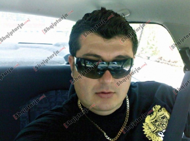 Emri:  154476.jpg

Shikime: 2407

Madhsia:  189.1 KB