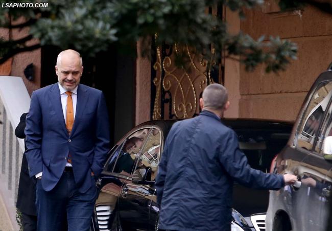 Emri:  edi-rama2.jpg

Shikime: 353

Madhsia:  43.9 KB