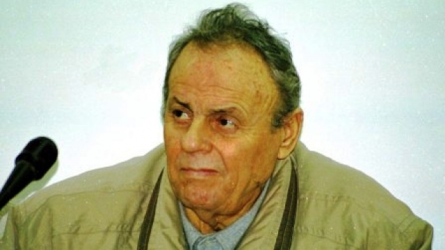 Emri:  arrestohen-dy-djemt-euml-e-ldquo-gjeneralit-rdquo-t-euml-fajdeve_hd.jpg

Shikime: 626

Madhsia:  123.3 KB
