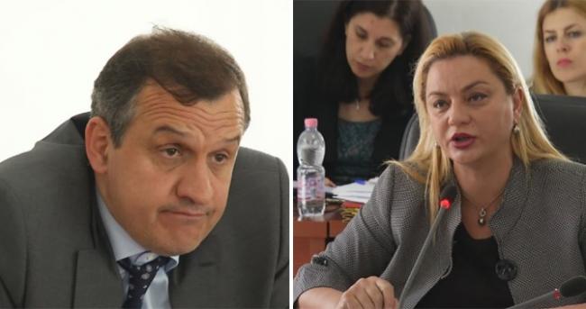 Emri:  beqaj-vokshi.jpg

Shikime: 681

Madhsia:  25.7 KB