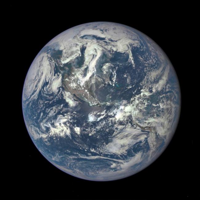 Emri:  Earth.jpg

Shikime: 1384

Madhsia:  48.5 KB