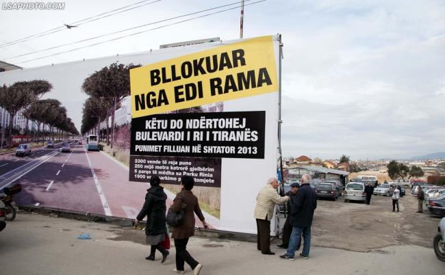 Emri:  bulevardi1-1024x633.jpg

Shikime: 251

Madhsia:  45.4 KB