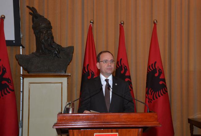 Emri:  presidenti-nishani-pritja-21.jpg

Shikime: 374

Madhsia:  31.4 KB