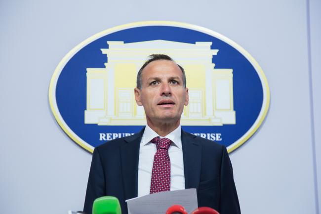 Emri:  agron_cela_lsi.jpg

Shikime: 432

Madhsia:  23.6 KB