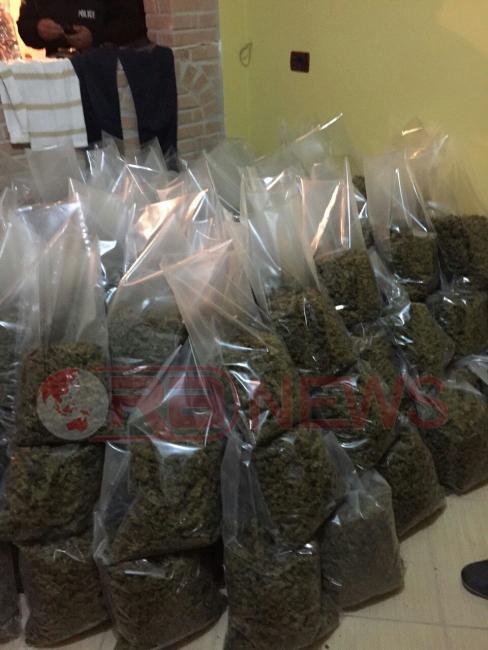Emri:  droga-durres-3.jpg

Shikime: 479

Madhsia:  42.4 KB