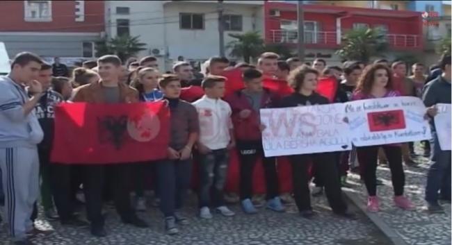 Emri:  nxenesit-lezhe-protesta-655x356.jpg

Shikime: 541

Madhsia:  32.4 KB