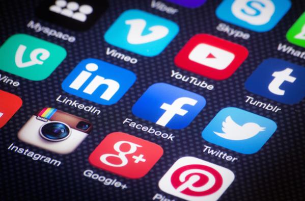 Emri:  social-media-sites.jpg

Shikime: 748

Madhsia:  39.2 KB