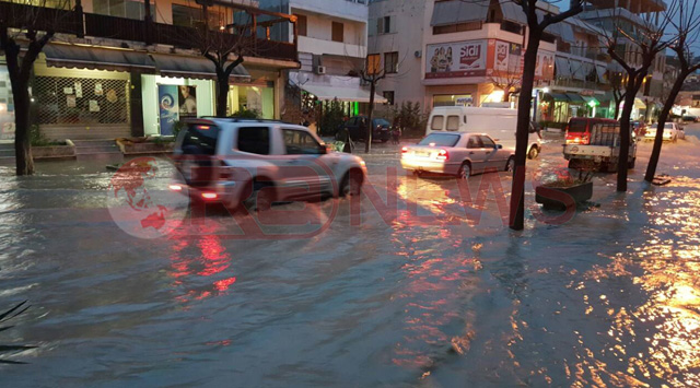 Emri:  vlore-permbytje1.jpg

Shikime: 769

Madhsia:  137.1 KB