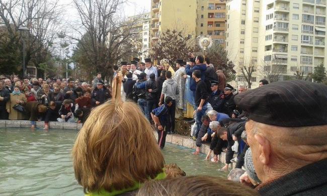Emri:  uji_bekuar_korce2.jpg

Shikime: 528

Madhsia:  59.3 KB