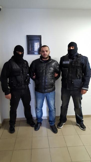 Emri:  Dorzi.jpg

Shikime: 315

Madhsia:  25.6 KB