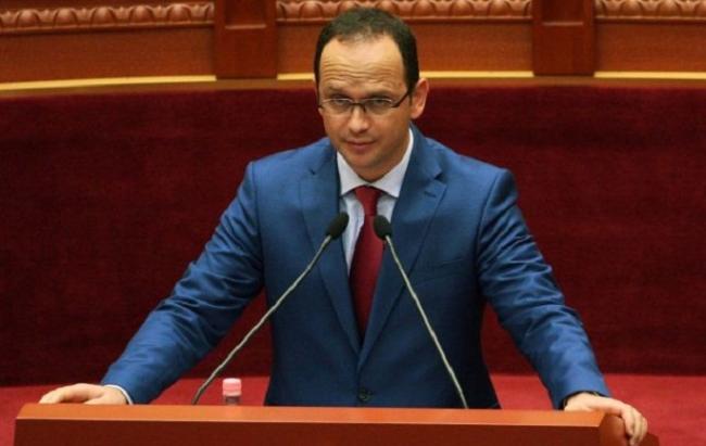 Emri:  ditmir-bushati.jpg

Shikime: 112

Madhsia:  29.2 KB