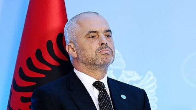 Emri:  EDI-RAMA.jpg

Shikime: 423

Madhsia:  114.1 KB