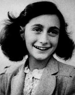 Emri:  Anne_Frank.jpg

Shikime: 5690

Madhsia:  9.6 KB