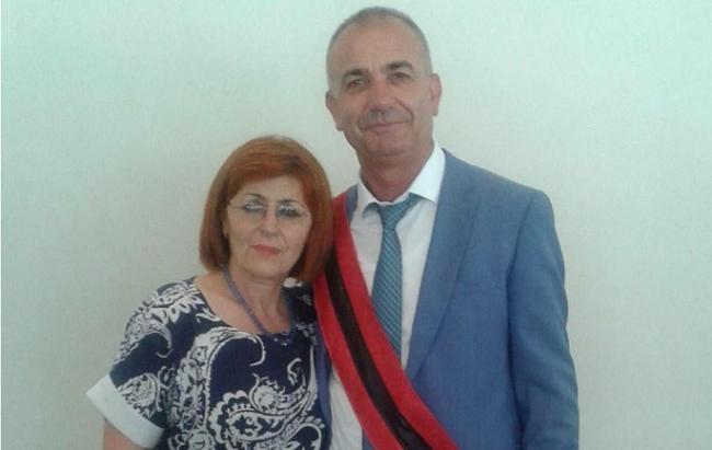 Emri:  Tefta-Xhelili-1.jpg

Shikime: 342

Madhsia:  25.1 KB
