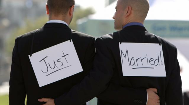 Emri:  gay-marriage-640x445-640x356.jpg

Shikime: 537

Madhsia:  19.2 KB