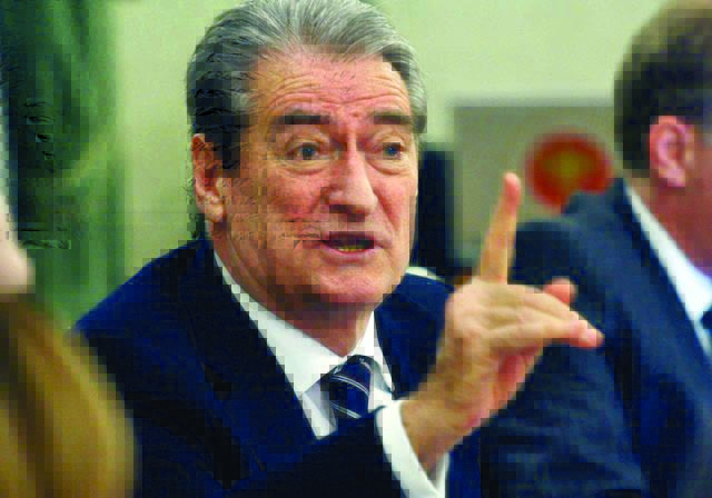 Emri:  Sali-Berisha.jpg

Shikime: 226

Madhsia:  78.3 KB