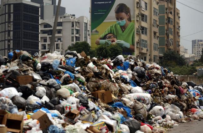 Emri:  lebanon-trash-01.jpg

Shikime: 1045

Madhsia:  63.9 KB