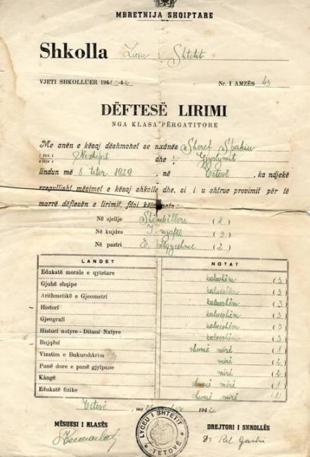 Emri:  Shkollat shqipe n Tetov 1941-1944 9.jpg

Shikime: 971

Madhsia:  46.1 KB