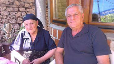 Emri:  NNA DHE UN.jpg

Shikime: 124

Madhsia:  16.9 KB