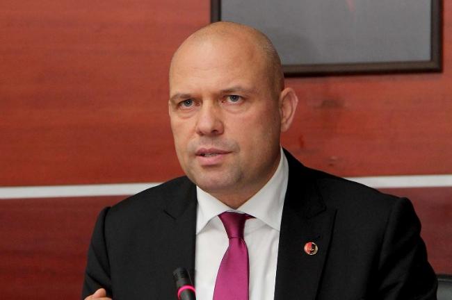 Emri:  manjani-2.jpg

Shikime: 293

Madhsia:  22.5 KB