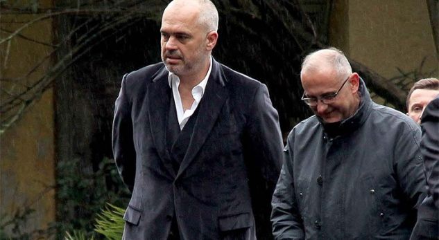 Emri:  edi-rama-petrit-vasili.jpg

Shikime: 256

Madhsia:  38.5 KB