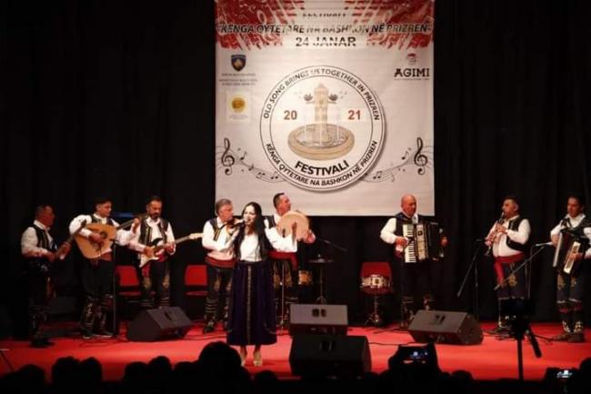 Emri:  qendra-kulturore-Berat-2.jpg

Shikime: 519

Madhsia:  35.1 KB