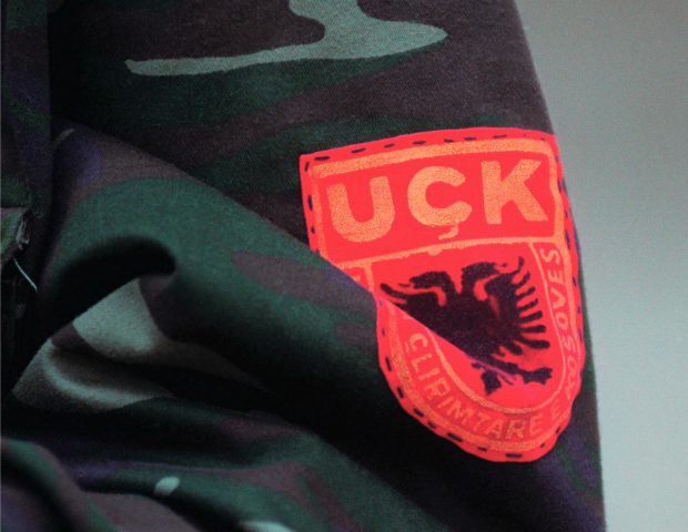 Emri:  UCK_shoulder_insignia-620x480.png

Shikime: 408

Madhsia:  573.9 KB