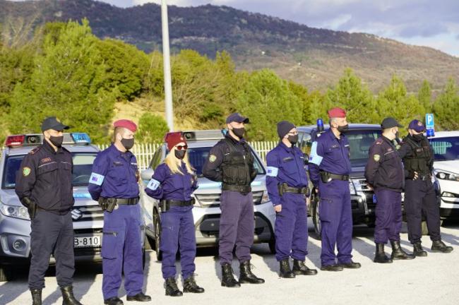 Emri:  kakavije-frontex-shkurt-2021-foto-Raimond-Kola--768x511.jpg

Shikime: 7056

Madhsia:  56.4 KB