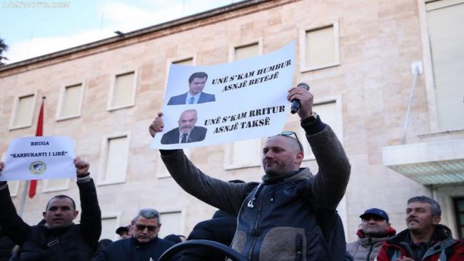 Emri:  binaj-800x450-1.jpg

Shikime: 309

Madhsia:  33.8 KB